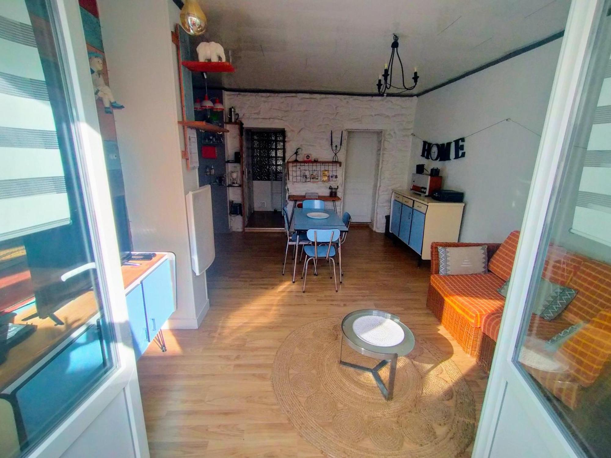 L'elephant Blanc De Concarnoloc Apartment