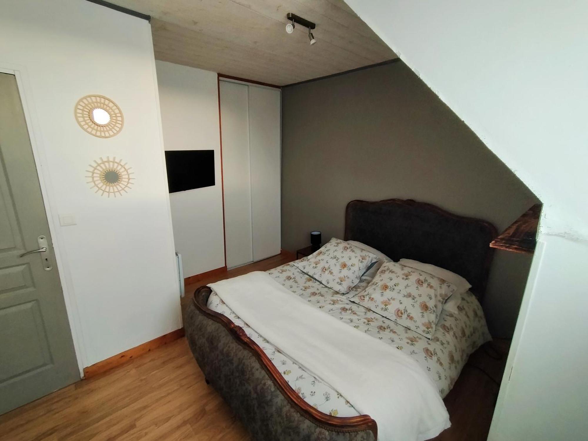Apartment L'elephant Blanc De Concarnoloc
