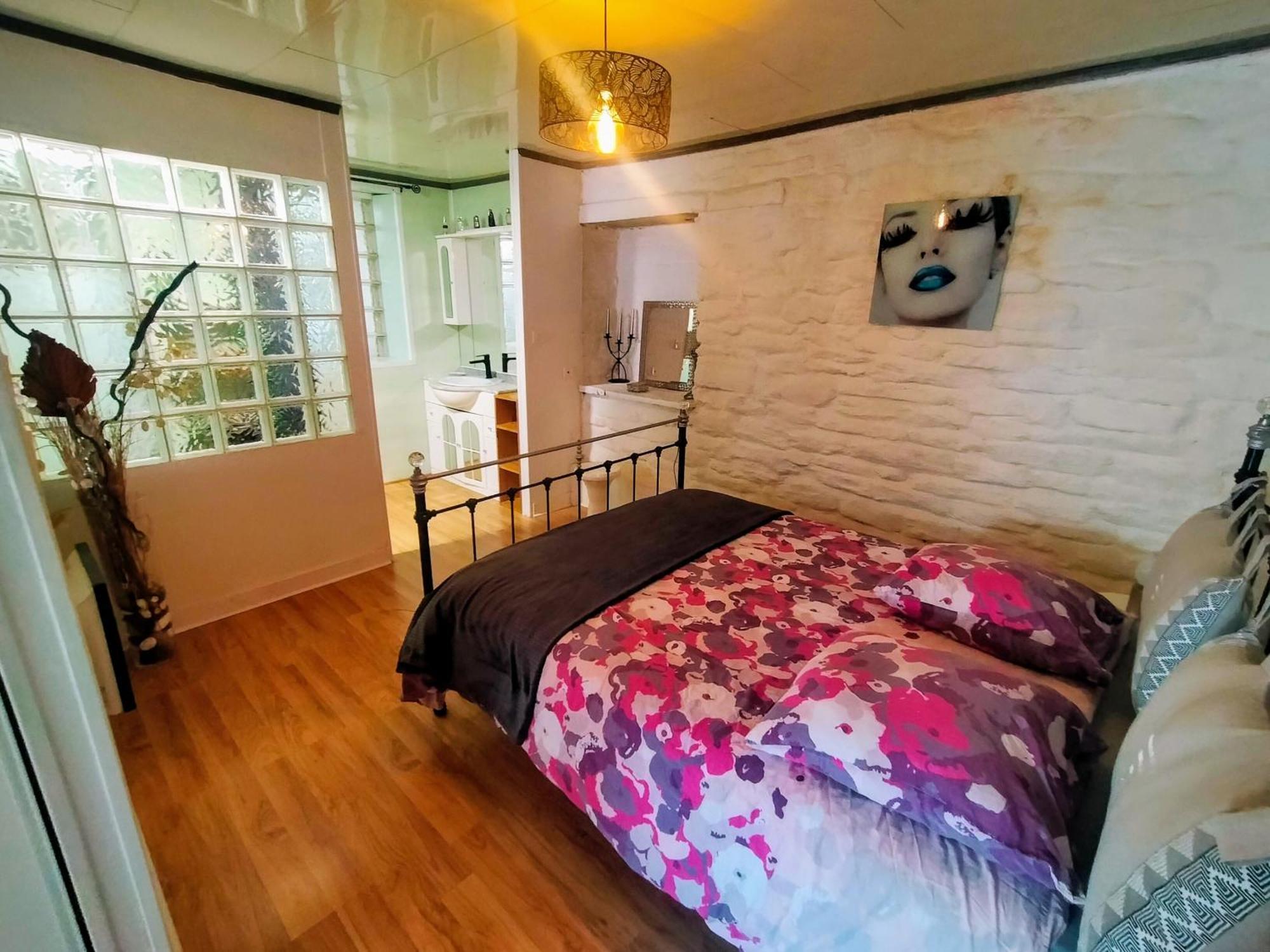 Apartment L'elephant Blanc De Concarnoloc