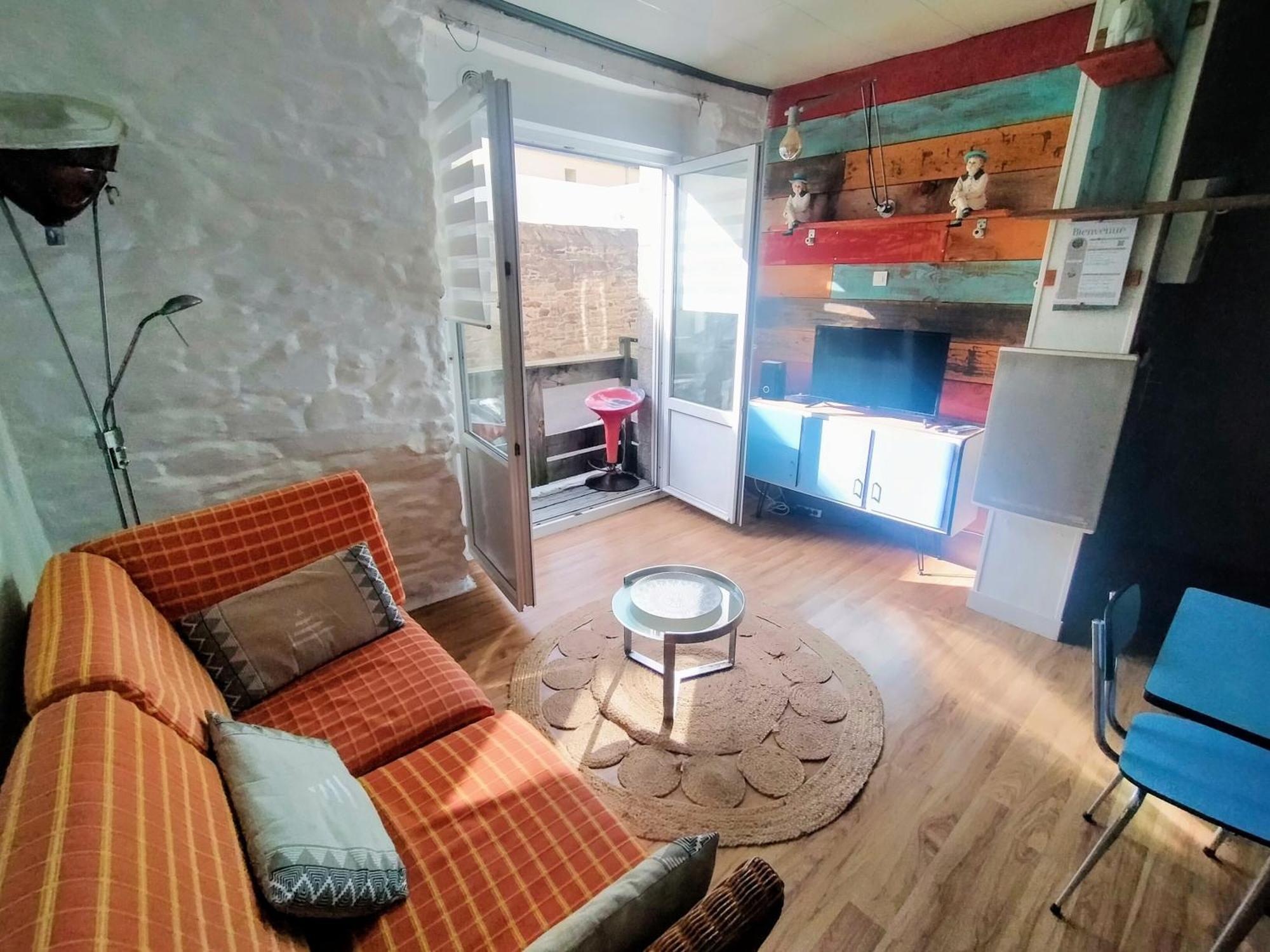 L'elephant Blanc De Concarnoloc Apartment